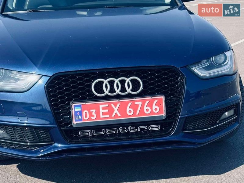 Седан Audi A4 2015 в Рівному