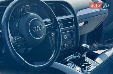 Седан Audi A4 2015 в Рівному