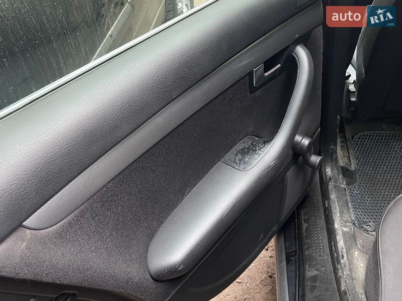 Универсал Audi A4 2002 в Львове фото 25 Универсал Audi A4 2002 в Львове