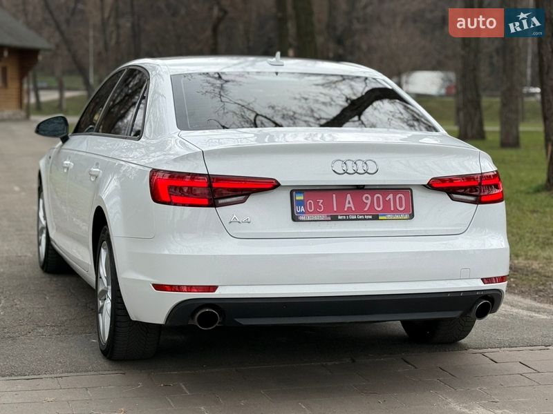 Седан Audi A4 2017 в Киеве
