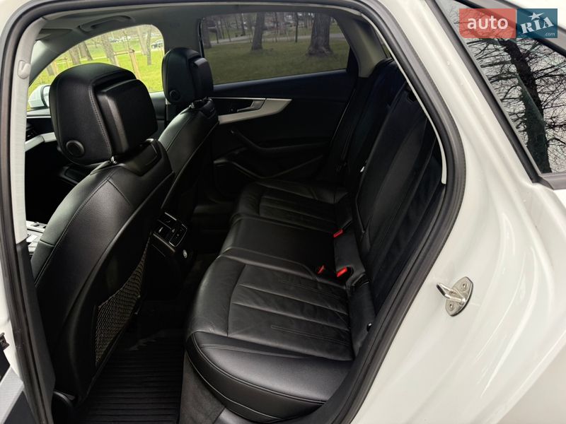 Седан Audi A4 2017 в Киеве