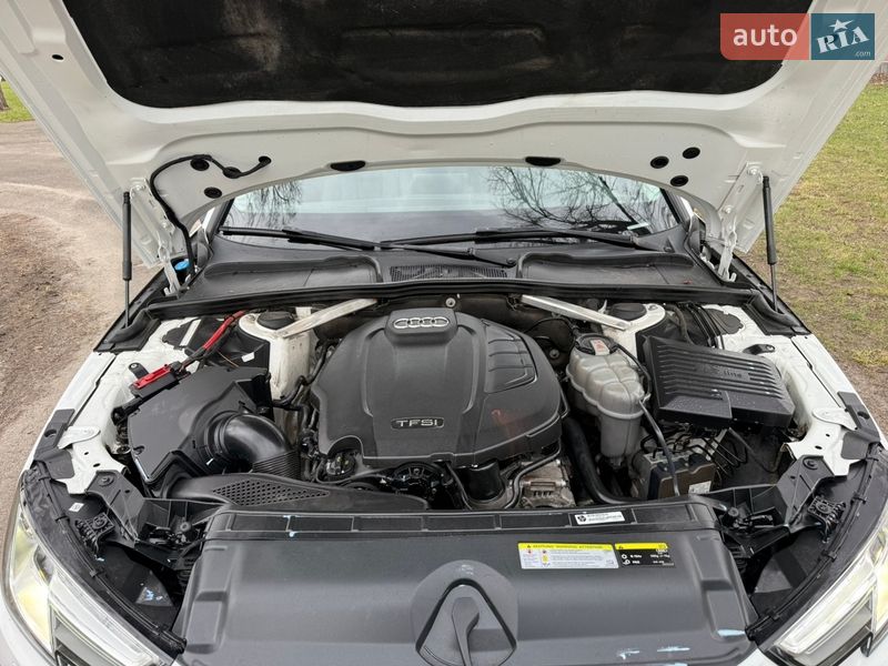 Седан Audi A4 2017 в Киеве
