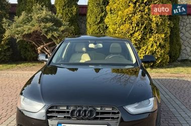 Седан Audi A4 2012 в Львове
