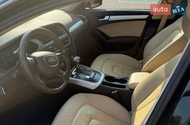 Седан Audi A4 2012 в Львове