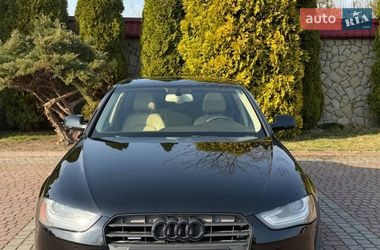 Седан Audi A4 2012 в Львове