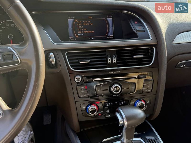 Седан Audi A4 2012 в Львові