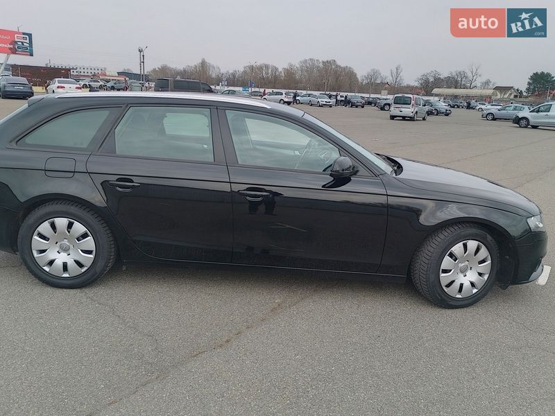 Универсал Audi A4 2012 в Киеве