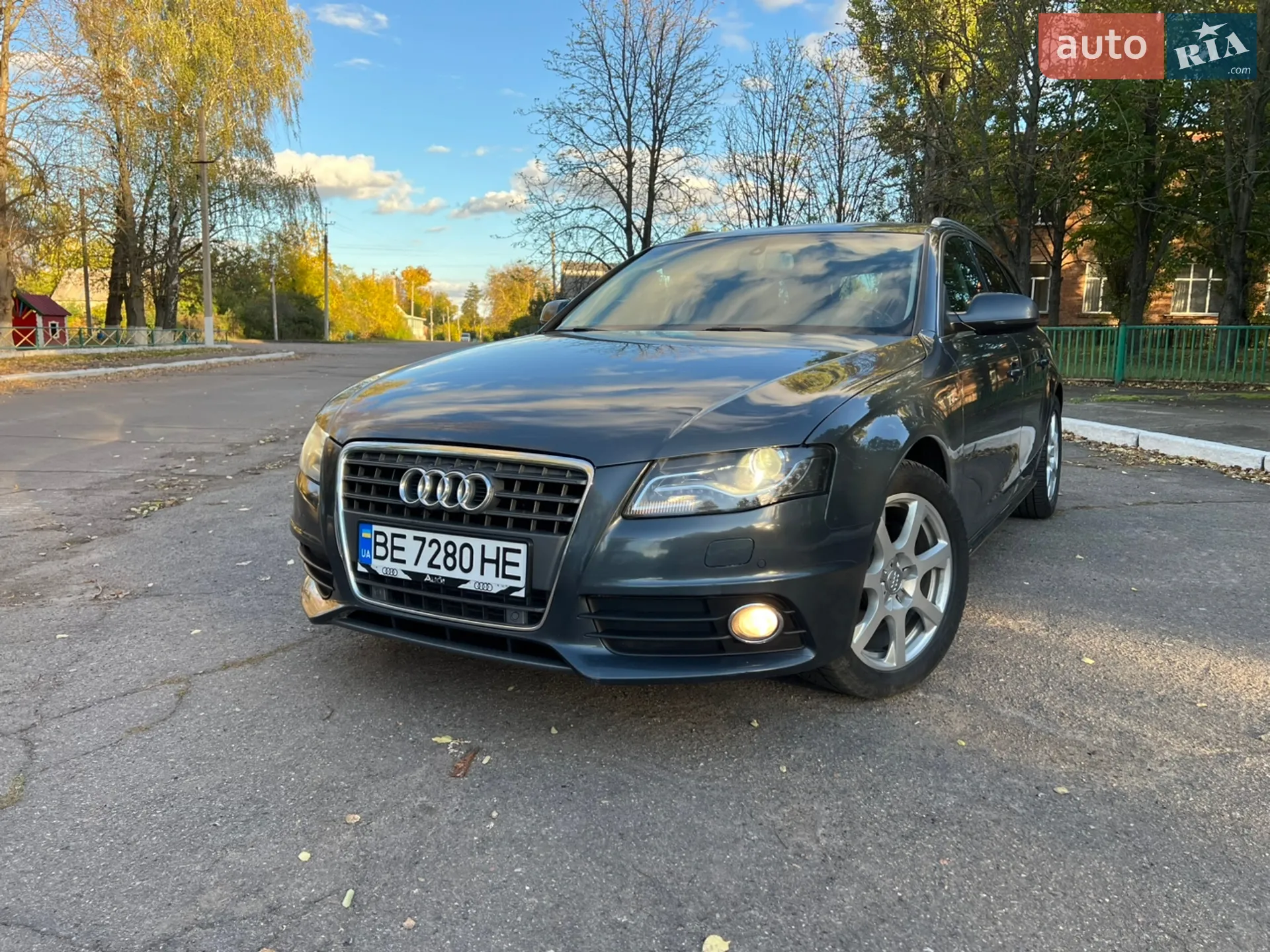 2010 Audi A4 - мініатюра 3