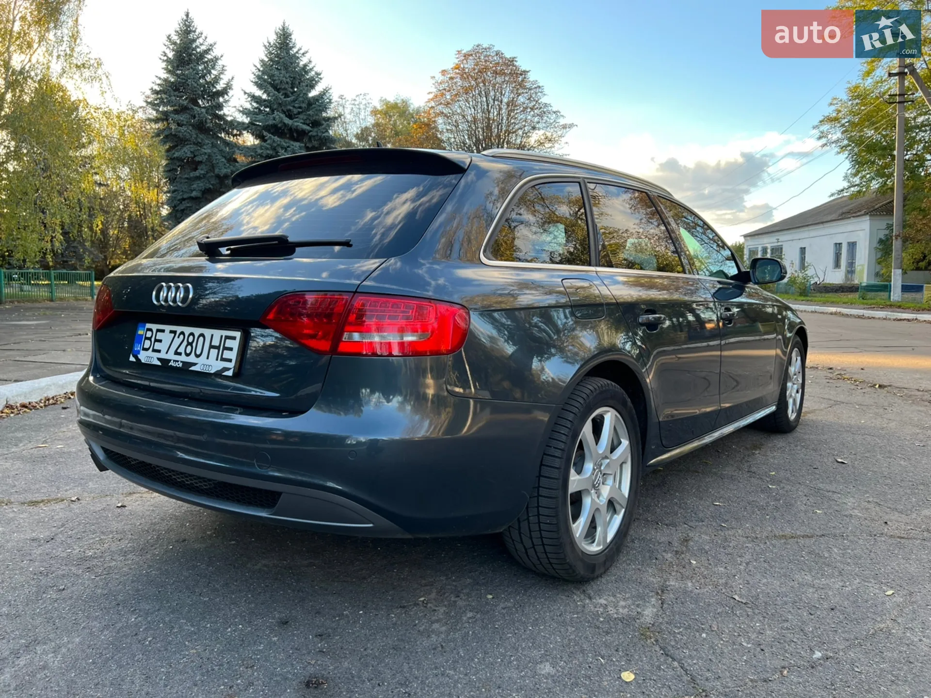2010 Audi A4 - мініатюра 7