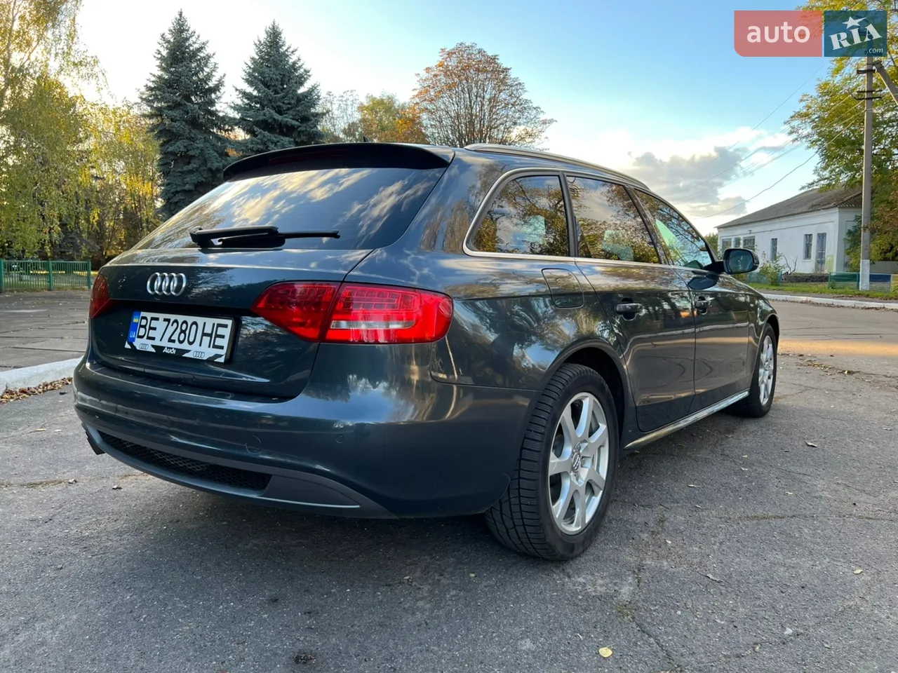 2011 Audi A4 - мініатюра 24