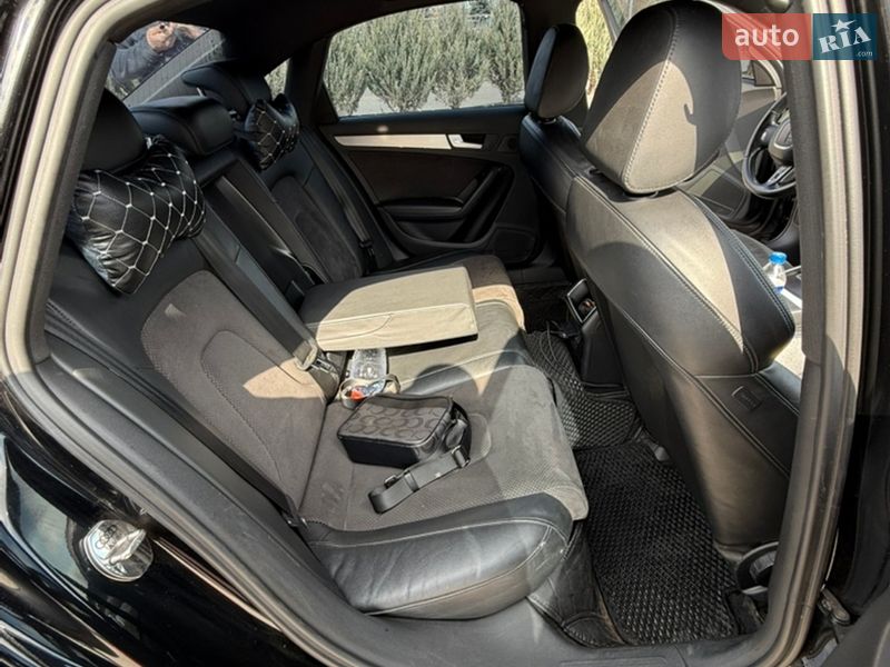 Седан Audi A4 2010 в Полтаві