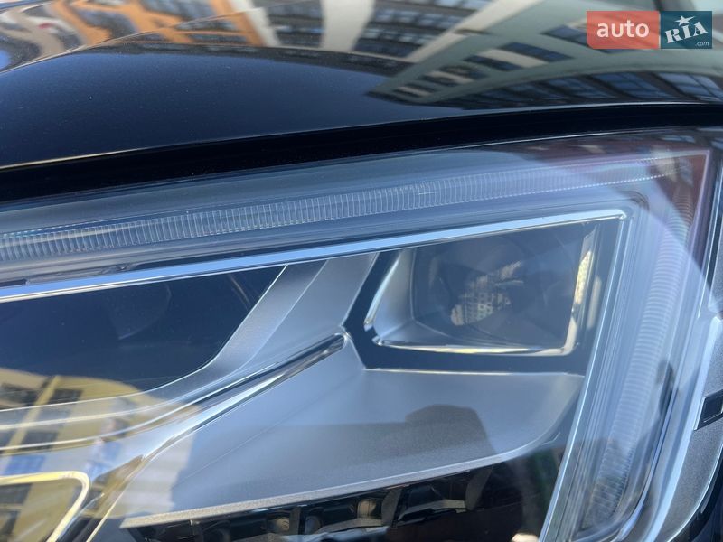 Седан Audi A4 2016 в Рівному