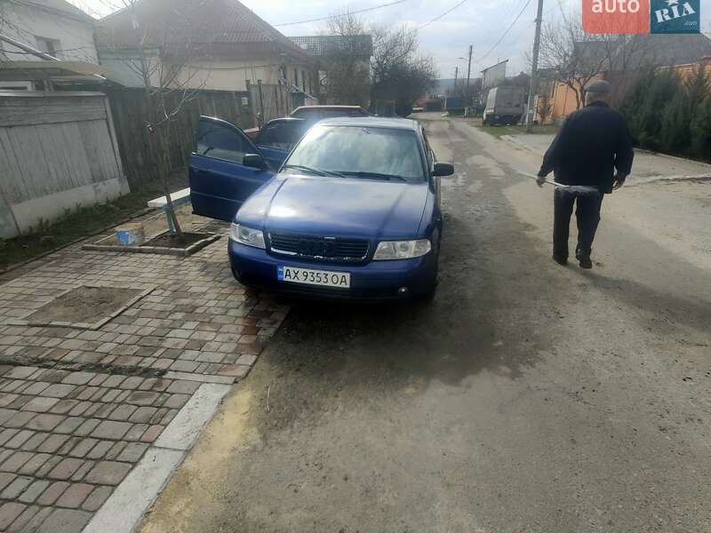 Седан Audi A4 2000 в Харькове