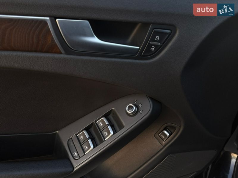Седан Audi A4 2013 в Києві