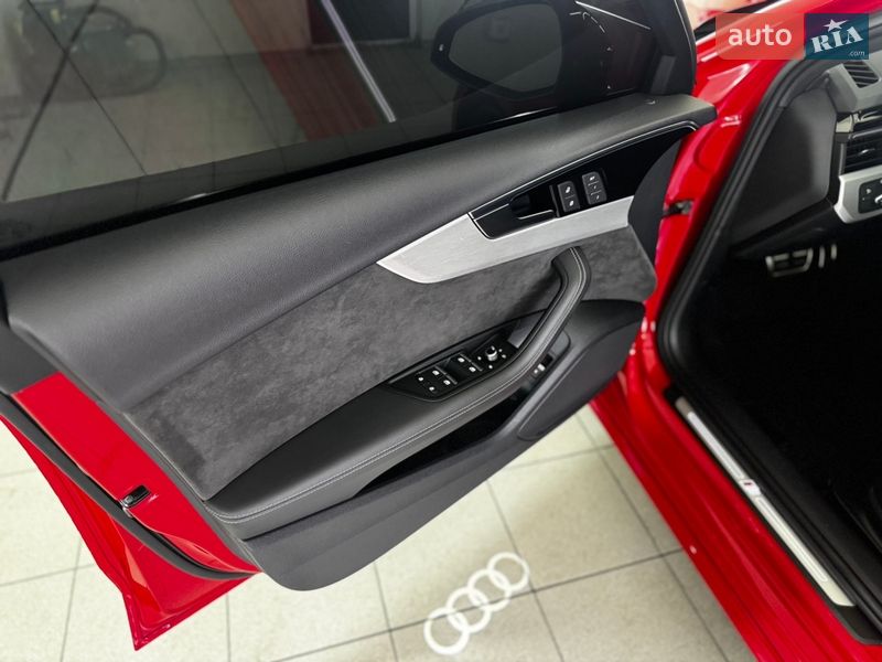 Седан Audi A4 2020 в Василькове