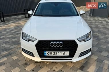 Седан Audi A4 2017 в Полтаві