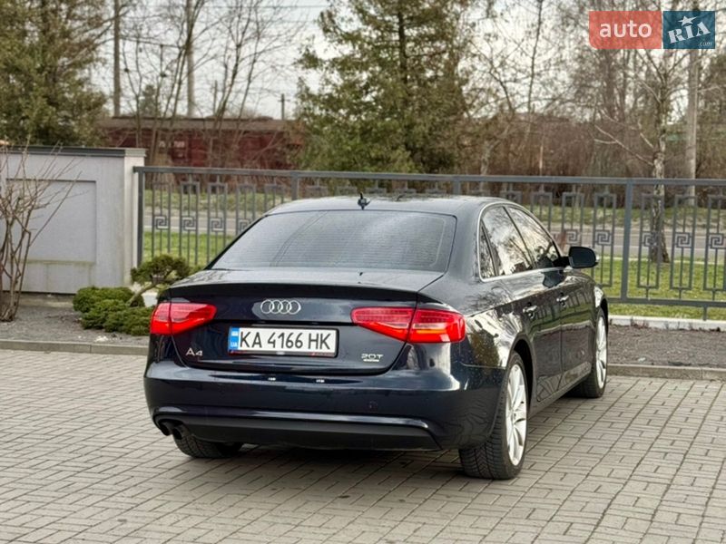 Седан Audi A4 2013 в Львове
