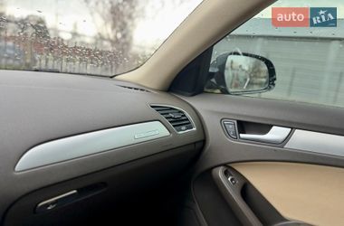 Седан Audi A4 2013 в Львове