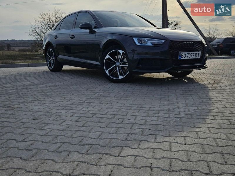 Audi A4 2019