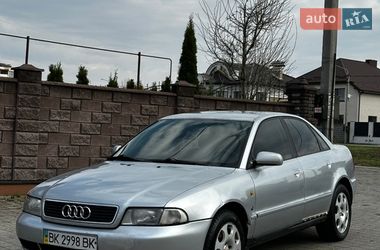 Седан Audi A4 1997 в Рівному
