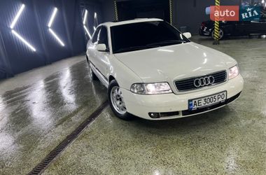 Седан Audi A4 1999 в Кривому Розі