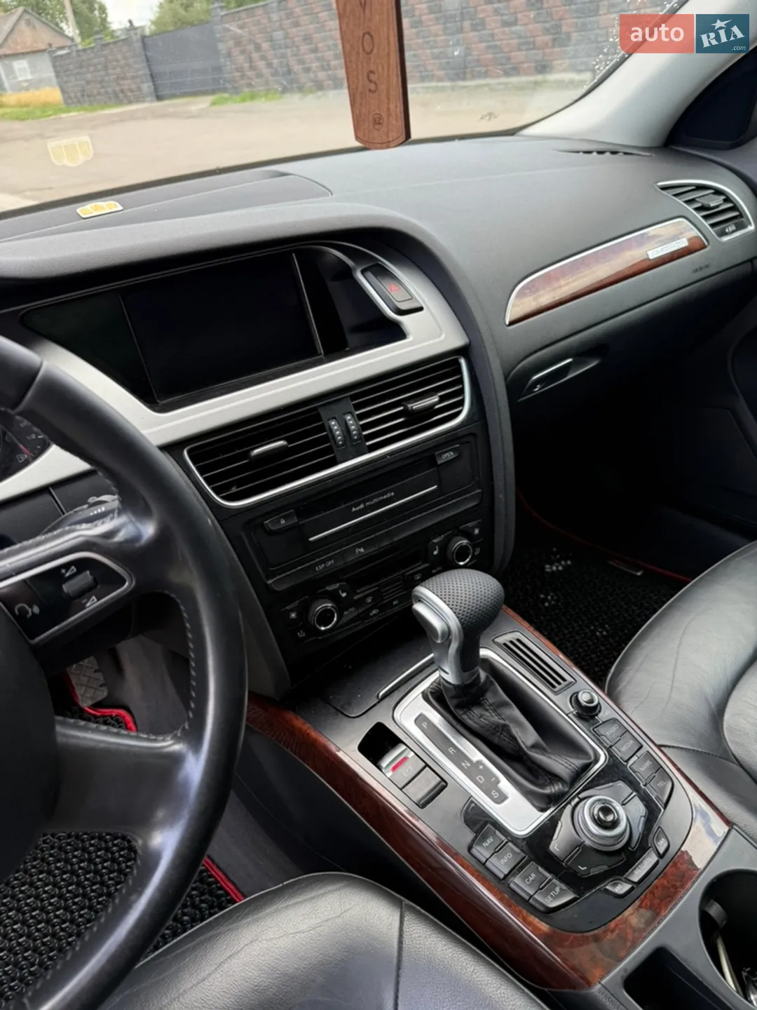 2010 Audi A4 - мініатюра 17