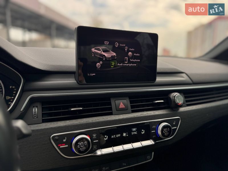Седан Audi A4 2016 в Киеве