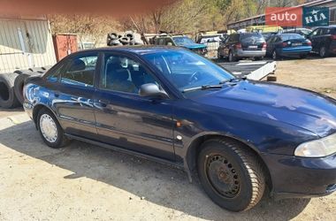 Седан Audi A4 1996 в Львове