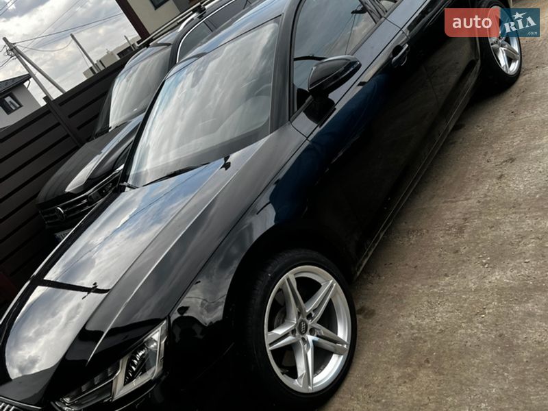 Седан Audi A4 2017 в Ивано-Франковске