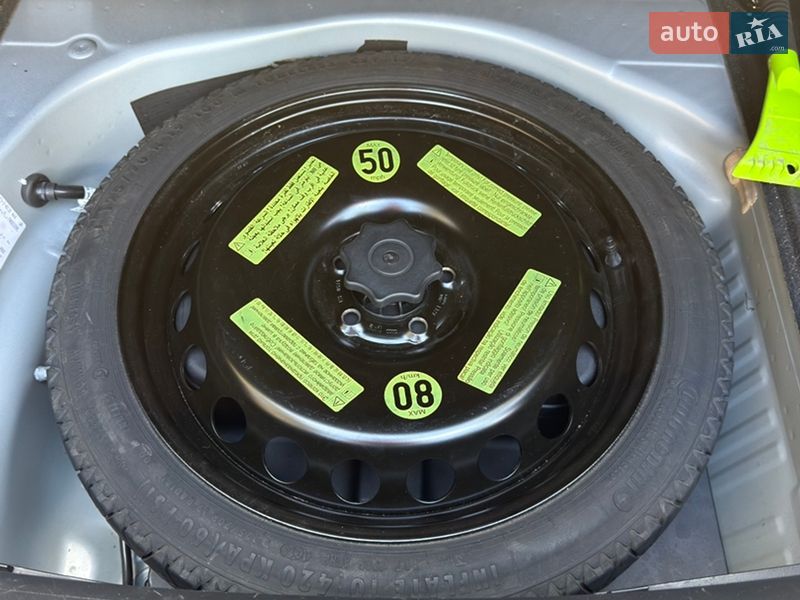Седан Audi A4 2014 в Шацьку
