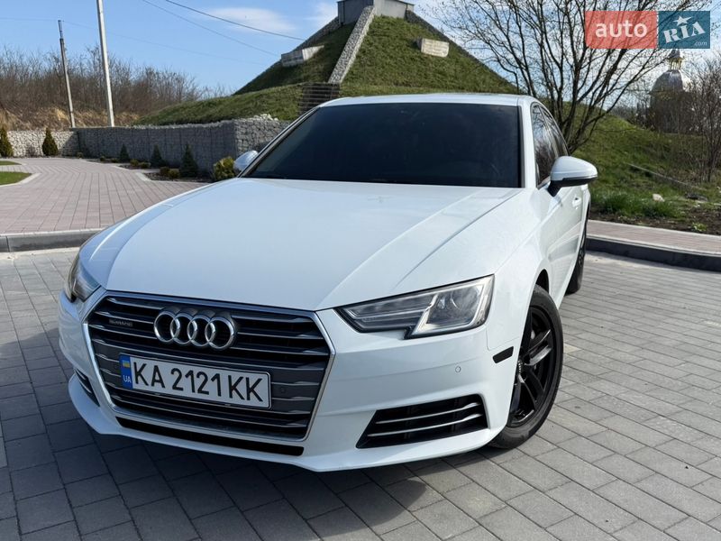 Седан Audi A4 2016 в Львове