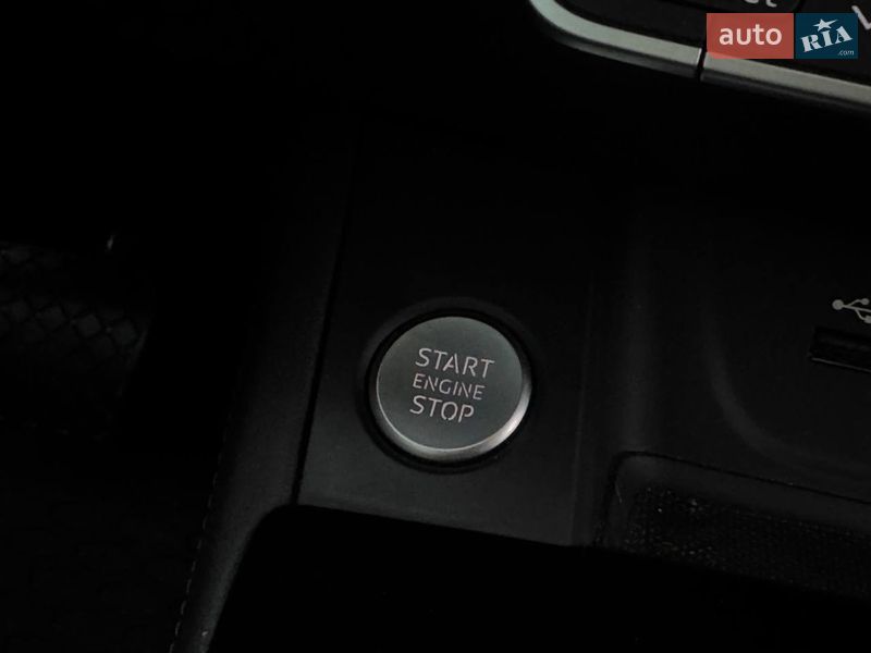 Седан Audi A4 2020 в Болехові