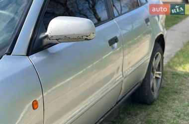 Седан Audi A4 1996 в Березному