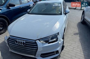 Седан Audi A4 2017 в Львові