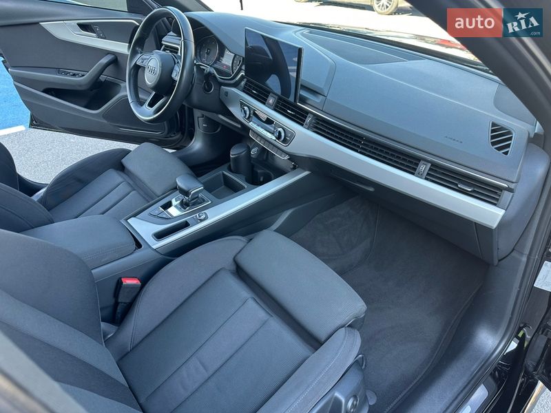 Універсал Audi A4 2020 в Києві