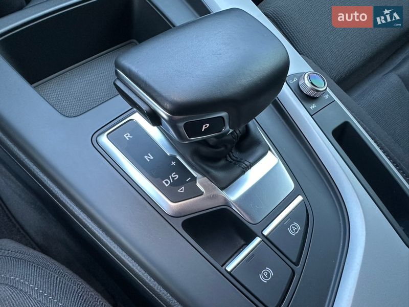 Універсал Audi A4 2020 в Києві