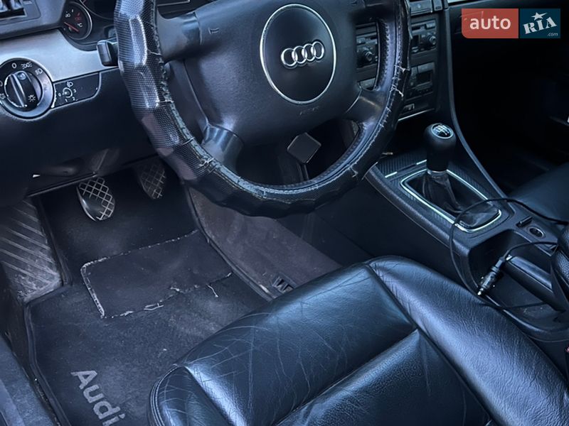 Седан Audi A4 2003 в Киеве
