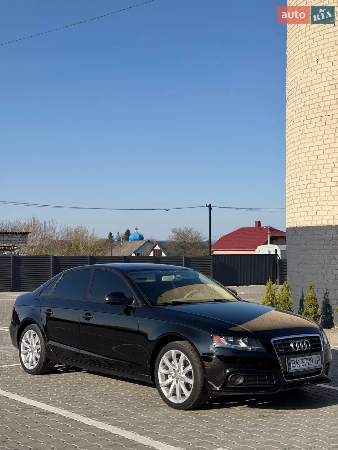 2010 Audi A4 - мініатюра 2