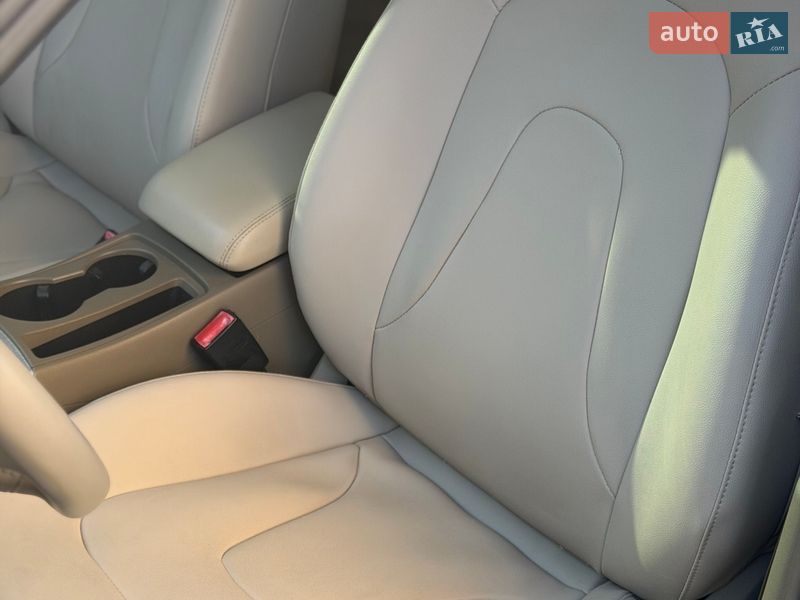 Седан Audi A4 2010 в Дубно