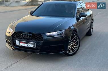 Седан Audi A4 2017 в Киеве