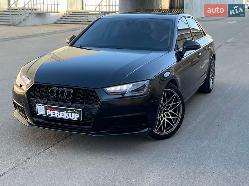 Седан Audi A4 2017 в Киеве