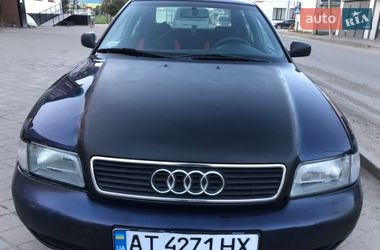 Седан Audi A4 1995 в Чернівцях