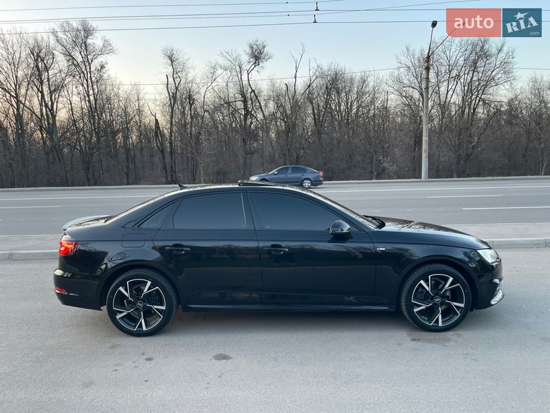 Седан Audi A4 2018 в Кривом Роге