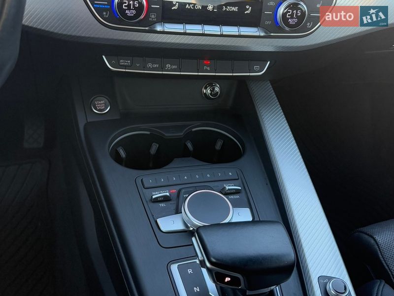 Седан Audi A4 2015 в Одессе