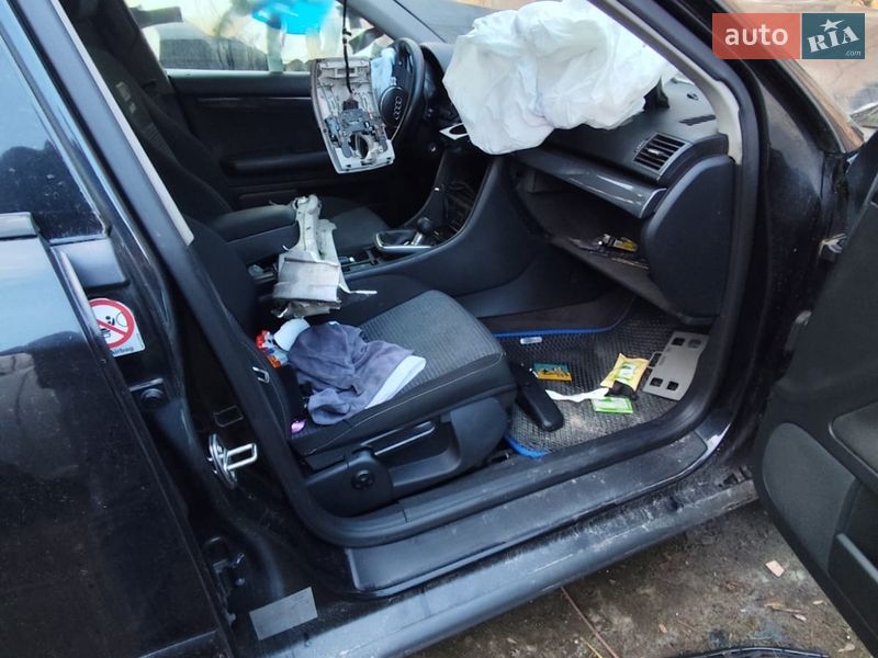 Седан Audi A4 2001 в Сумах