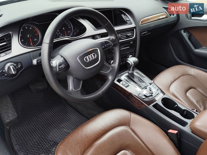 Седан Audi A4 2012 в Чернігові