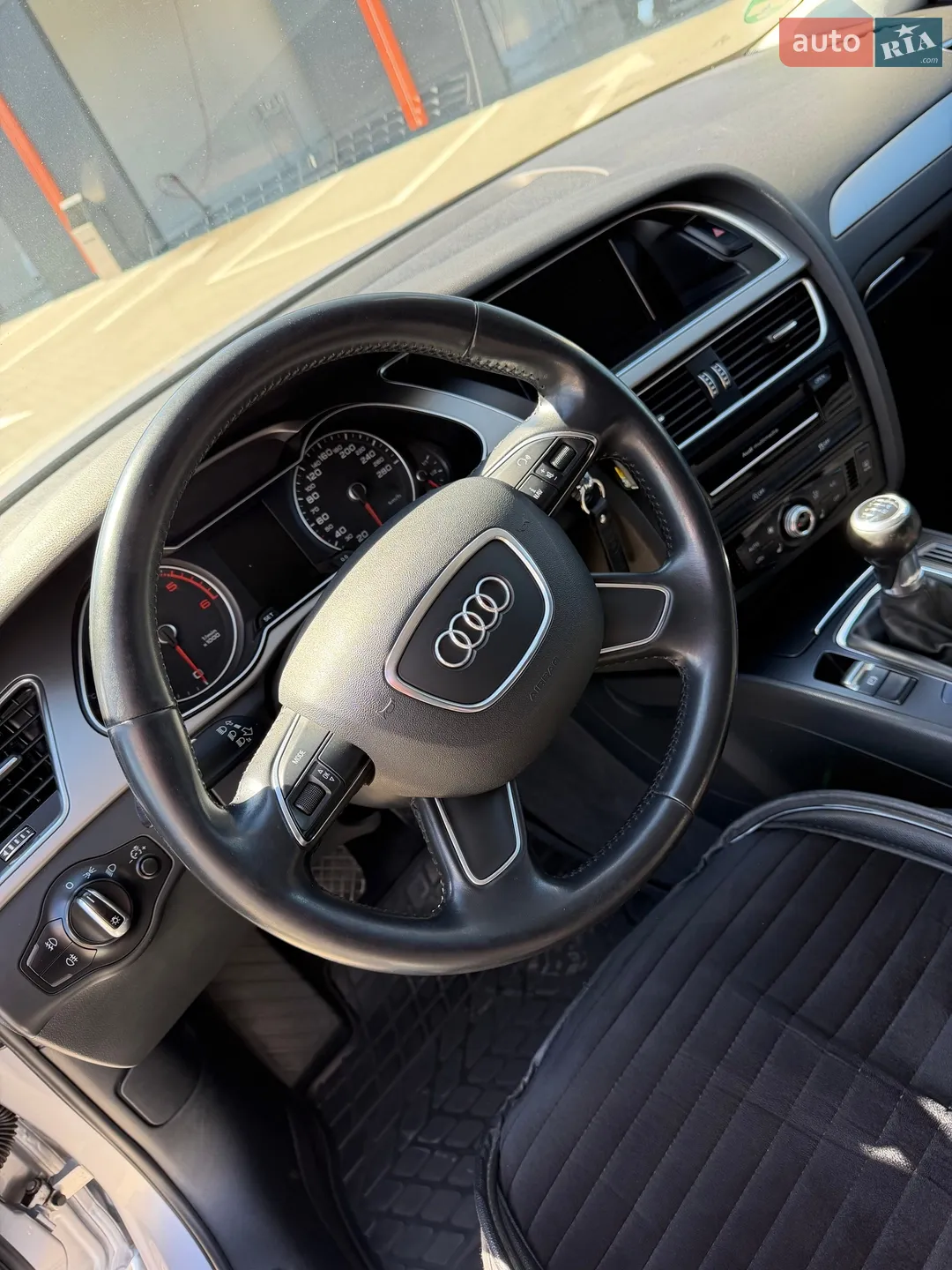 2015 Audi A4 - мініатюра 16