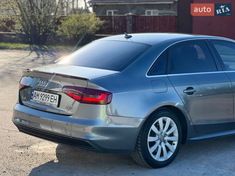 Седан Audi A4 2015 в Житомире