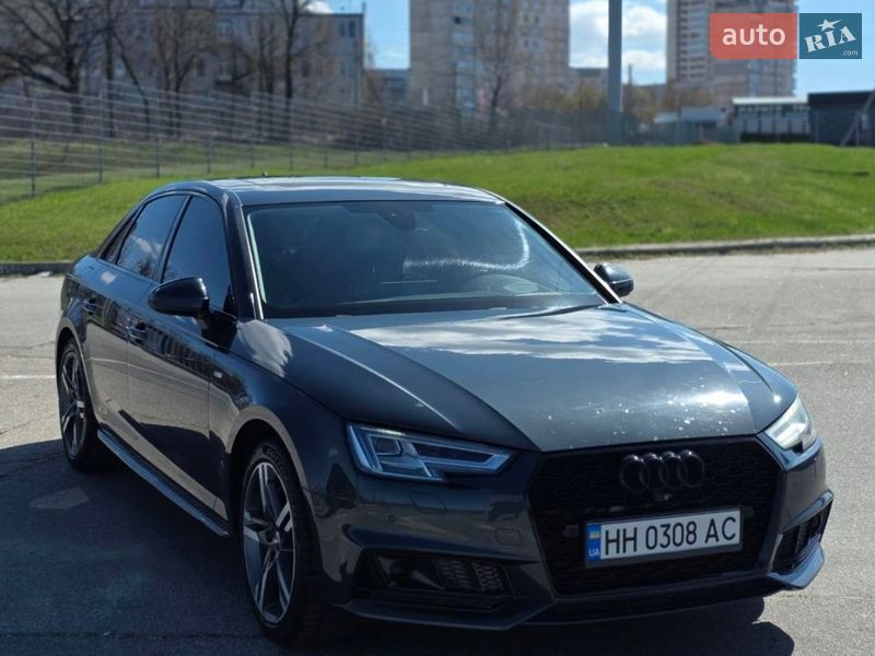 Седан Audi A4 2016 в Харькове