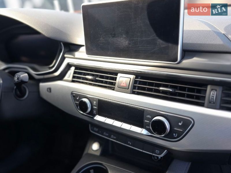 Седан Audi A4 2016 в Харькове